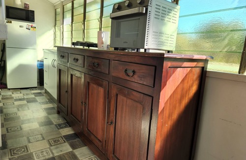 Mount Morgan Cabin | Meyenburg Unit 3, Fully self-contained private 1 bdrm unit, 1Db, 1 Ksb, 2 Sb's