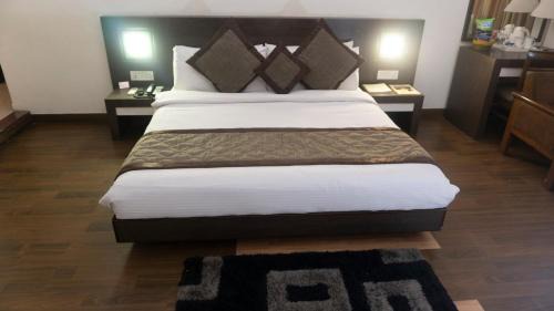 Tirora Hotel | Mg Regency