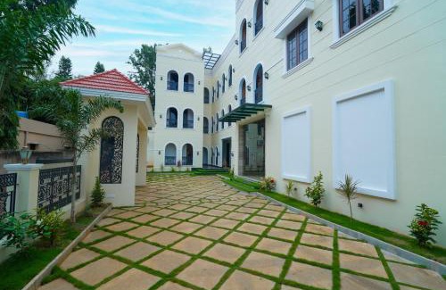 Yelagiri Hotel | MGM Whispering Meadows Yelagiri