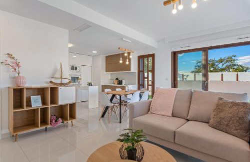 Pueblo Latino Apartment | Michael