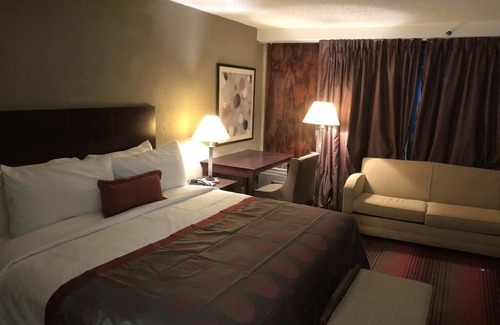 Michigan City Hotel | Michigan City Inn