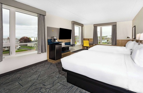 Summerside Hotel | Microtel Inn & Suites by Wyndham Summerside