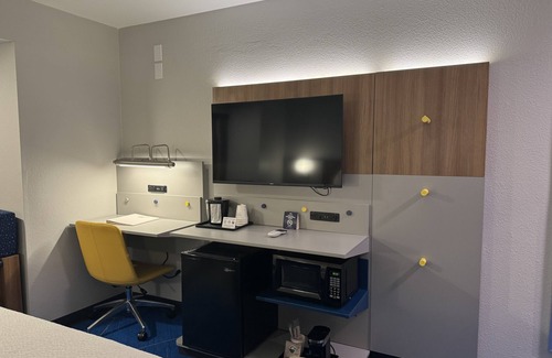 Independence Hotel | Microtel Inn & Suites by Wyndham Independence