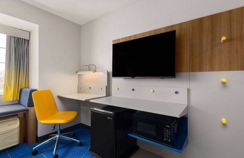 Independence Hotel | Microtel Inn & Suites by Wyndham Independence