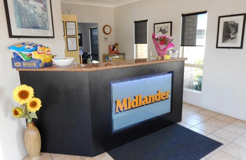 Emerald Hotel | Midlander Motor Inn