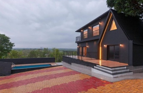 Murbad Villa | Midnight Alpine by Stay Serene Luxury