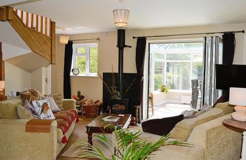 Dunster House | Mill Haven