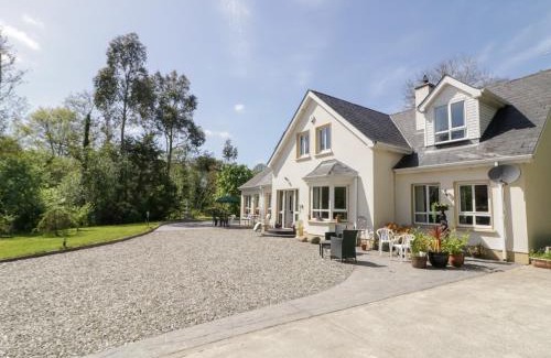 Moville House | Mill House