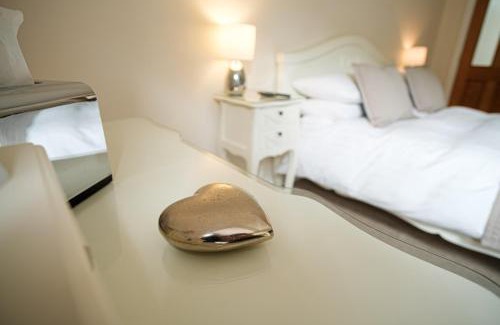 Gilwern Bed & Breakfast | Mill Lodge-Brecon Beacons