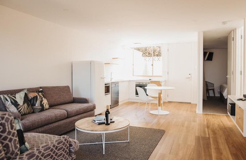 Clare Apartment | Mill St. Retreat