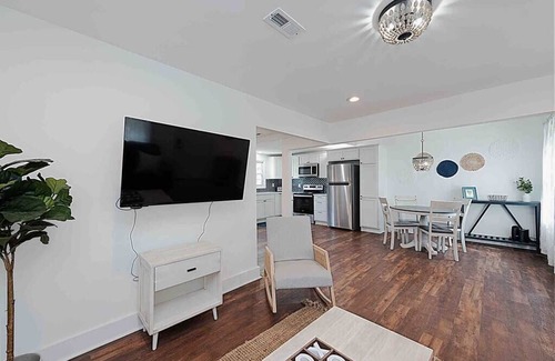 Wilmington House | Millcreek Cottage Minutes from Downtown Wilmington