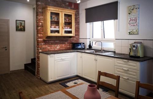 Muerzzuschlag Apartment | Millenium Inn Ferienwohnung Top 2