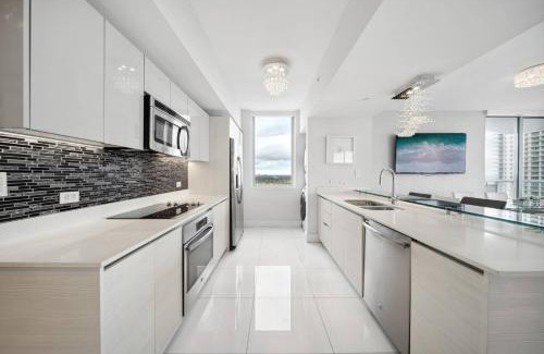 Hallandale Beach Apartment | Million Dollar Waterfront Penthouse