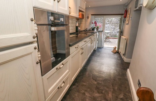 Castleton Cottage | Millstream Cottage