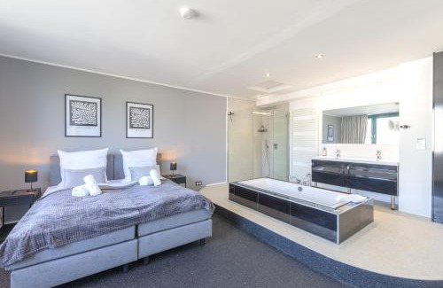 Wattenscheid Apartment | MILPAU Bochum1 - Exklusives Penthouse für 10 Personen - Kamin, SmartHome und Parkplatz