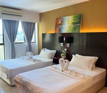 Kota Kinabalu House | Ming Garden, LoveLace Suite