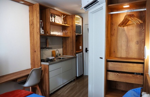 Salvador Apartment | Mini Estúdio Inteligente a 140m da Praia, 5 Minutos do Rio Vermelho e da Pituba