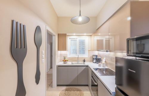 Pasalimani Apartment | Minimal Retreat w/Watercoloured Sunset View