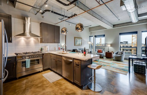 Warehouse District Apartment | MINNeSTAY* Sable 805 Two Bedroom | Private Balcony
