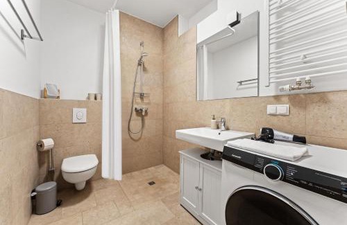 Weissensee Apartment | MINT Apartment über der Stadt Parken Küche WiFi