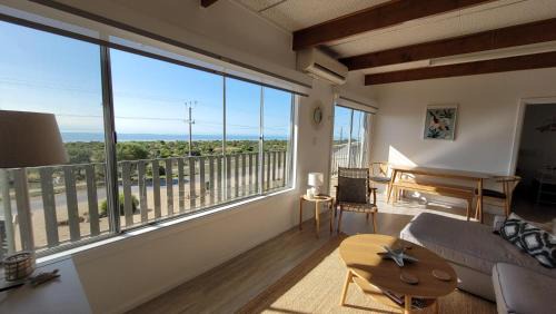 Tiddy Widdy Beach House | Mint by the Sea