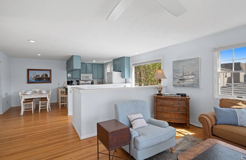 South Mission Beach House | Mission Beach Bay Views Compound!