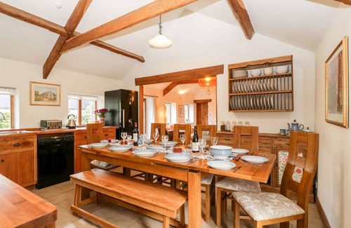 Kemeys Commander Cottage | Mistletoe Cottage