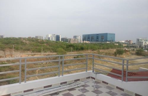 Gachibowli Bed & Breakfast | Misty Lake Guest House