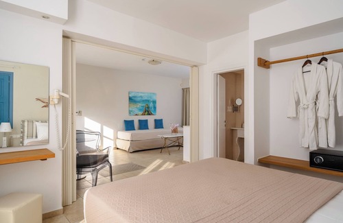 Agios Prokopios Hotel | Mitos Suites