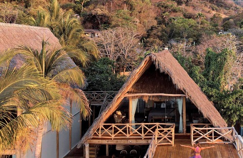 Quimixto Villa | Mixto Villa