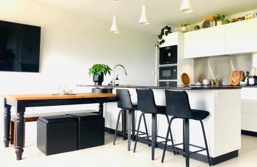 Four Mile Creek House | Miyabi Reef Retreat and Sauna