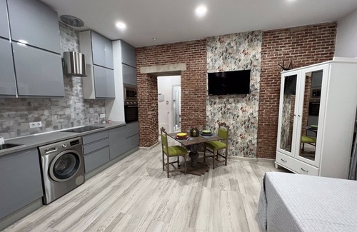 Barrio de La Latina Apartment | Miyas Madrid #3