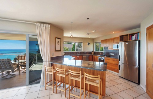 Britannia Heights House | Moanaroa - Stunning Views of Tasman Bay and Beyond