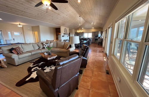 Gatlinburg - Pigeon Forge House | Mobility friendly smoky mountain vacation rental! 180° views, 3 covered porches