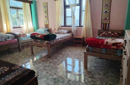 Pelling Cabin | Mochilero Nomads