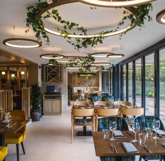 Moddershall Hotel | Moddershall Oaks Country Spa Retreat