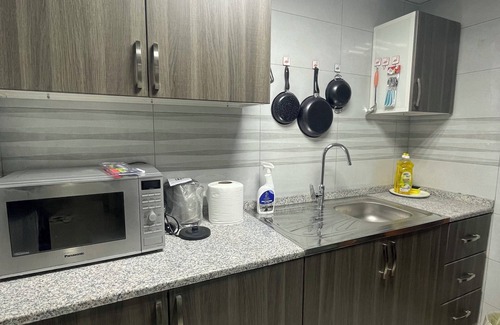 Beach & Coast Apartment | Modern 1 Bedroom Entire Apartment