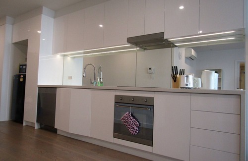 Brunswick Apartment | Modern 1BD Apt w free parking in central Brunswick