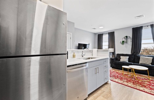 Everett Apartment | Modern 1BR Near Encore 3975