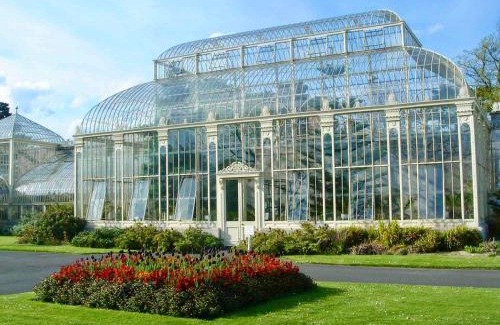 Finglas Apartment | Modern 2Bedroom Oasis near Dublin city centre & Airport