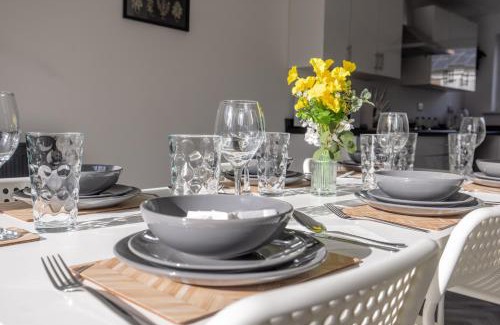 Cramlington House | Modern 3 Bed House-Free Parking