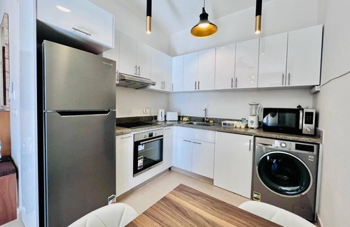 Makadi Bay Ski Chalet | Modern 3BR Escape - Panoramic Lagoon & Sea View