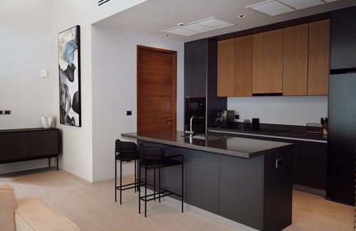 Si Sunthon House | Modern 3BR Loft II Villa Private Pool Botanica