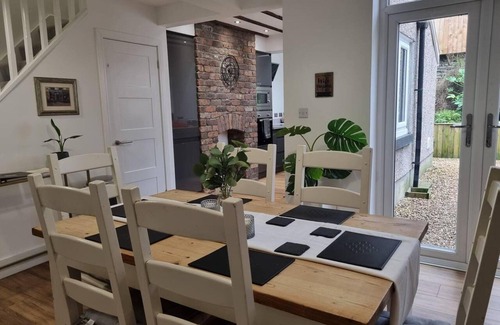 Aberbeeg House | Modern 4-bedroom Townhouse With Private Garden