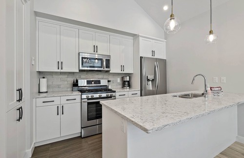 Sun Peaks Condo | Modern 4 Season Mountain Living