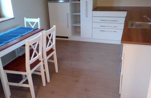 Kleblach-Lind Condo | Modern Apartment