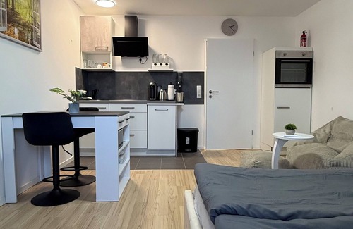 Ronsdorf Apartment | Modern apartment incl. parking space