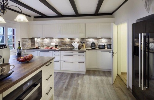 Wallmerod Apartment | Modern apartment near centre