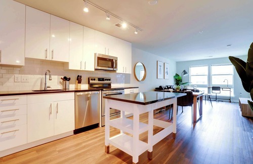 Jefferson Manor Apartment | Modern Apt Near Metro | Ideal for Work