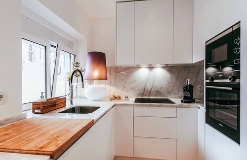 Alges Apartment | Modern & Charming Alges by GT House